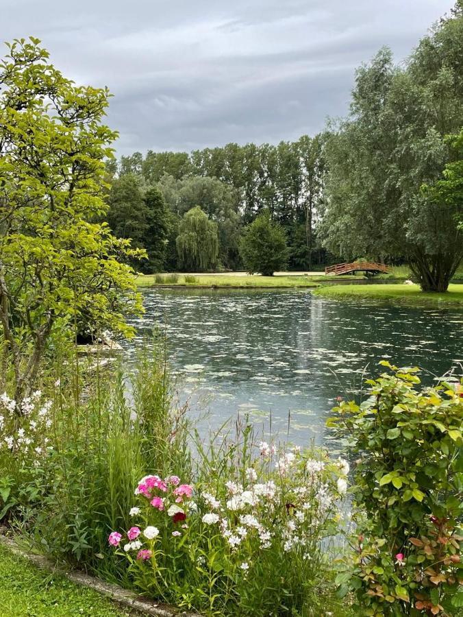 Adorable Maison D'Hotes Bordee D'Etangs Au Calme. Grandcourt  外观 照片